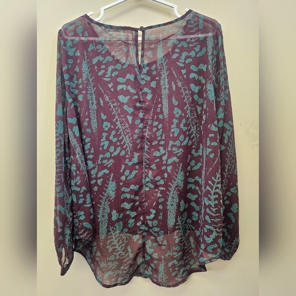 Ellison Sheer Blouse - Picture 7 of 9